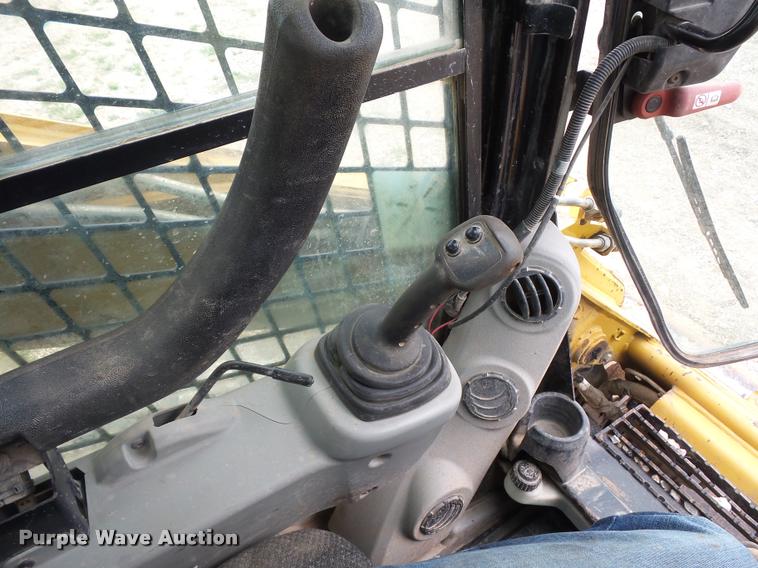 image for item DD9374 2012 Caterpillar 289C skid steer