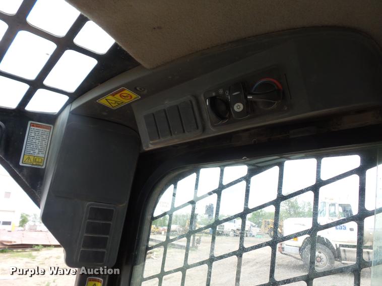 image for item DD9374 2012 Caterpillar 289C skid steer