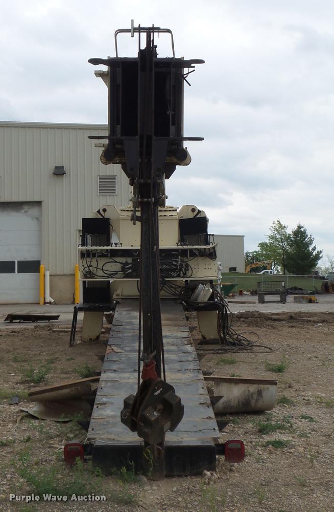 image for item DD9376 National Crane 900A truck mounted crane