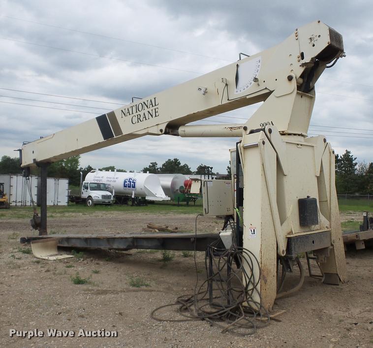 image for item DD9376 National Crane 900A truck mounted crane