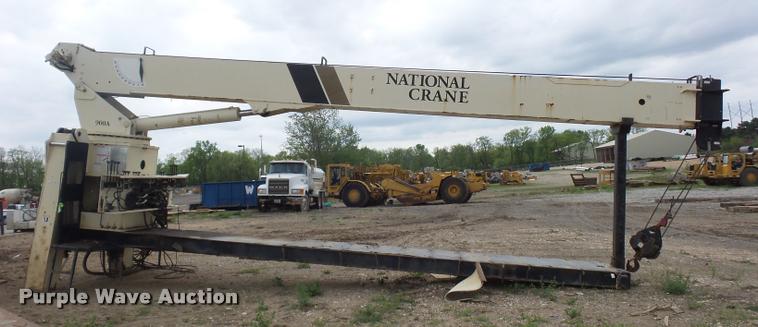 image for item DD9376 National Crane 900A truck mounted crane