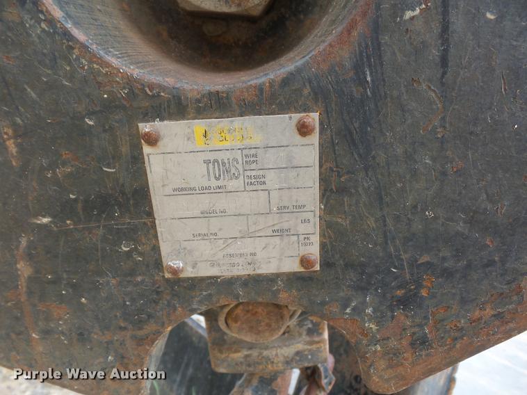 image for item DD9376 National Crane 900A truck mounted crane