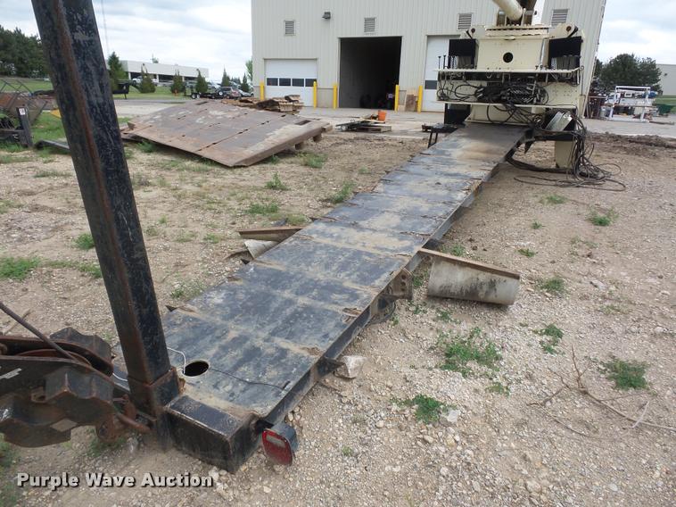 image for item DD9376 National Crane 900A truck mounted crane