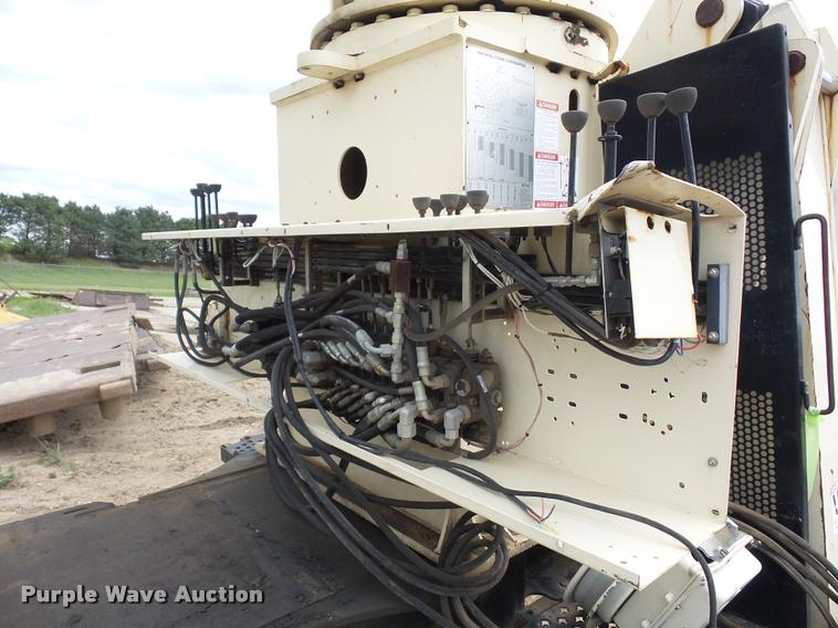 image for item DD9376 National Crane 900A truck mounted crane