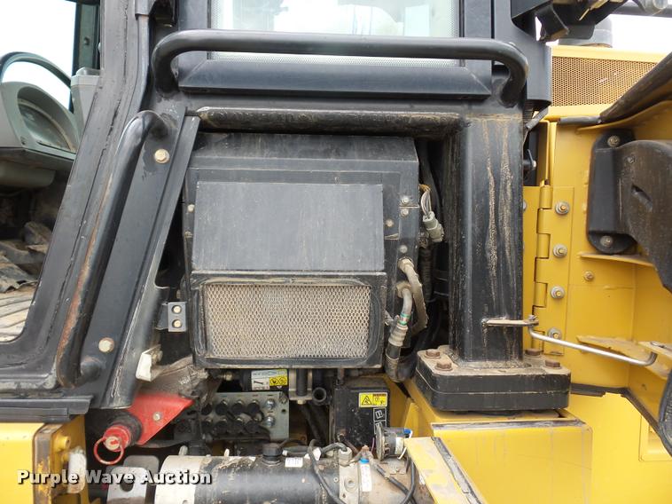 image for item DD9377 2008 Caterpillar 953D track loader