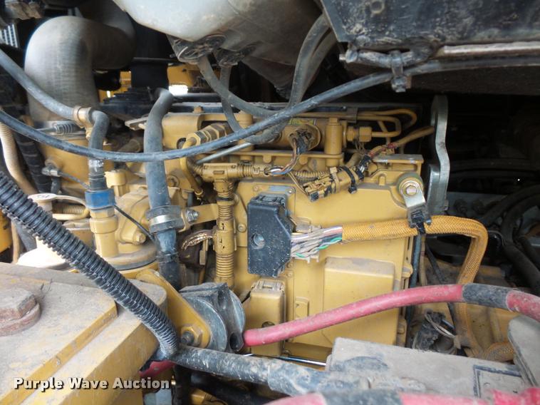 image for item DD9377 2008 Caterpillar 953D track loader