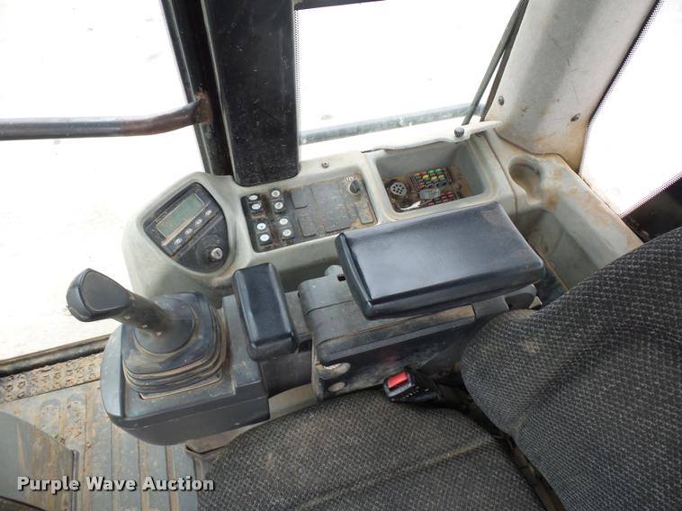 image for item DD9377 2008 Caterpillar 953D track loader