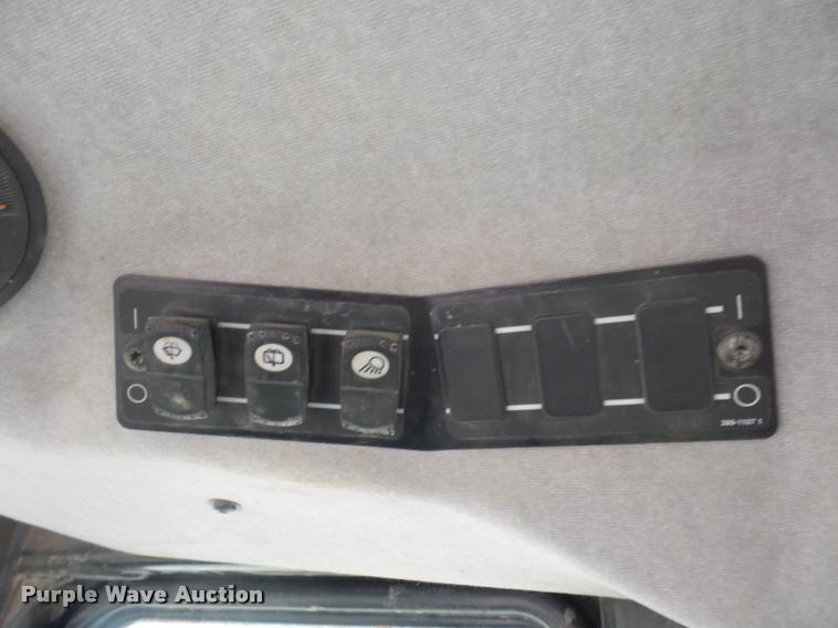 image for item DD9377 2008 Caterpillar 953D track loader