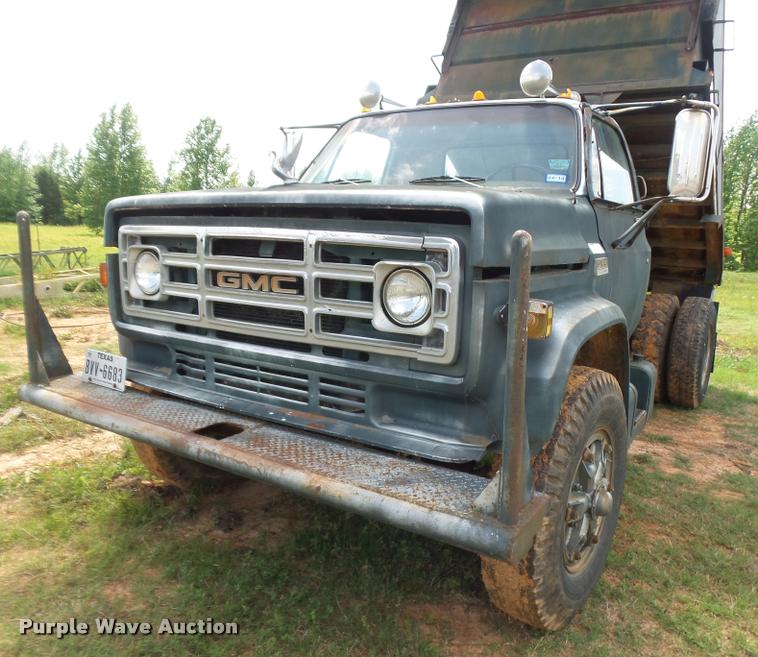 image for item DE9597 1977 GMC 6500 dump truck