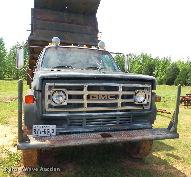 image for item DE9597 1977 GMC 6500 dump truck