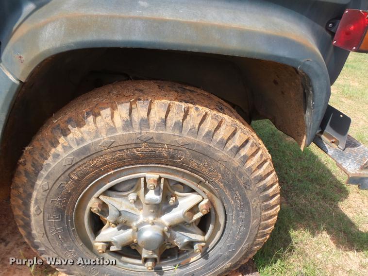 image for item DE9597 1977 GMC 6500 dump truck