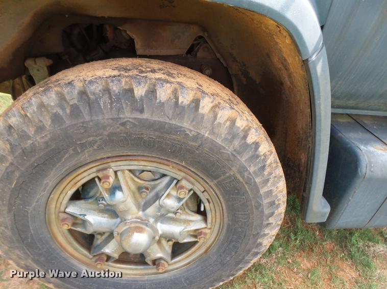 image for item DE9597 1977 GMC 6500 dump truck