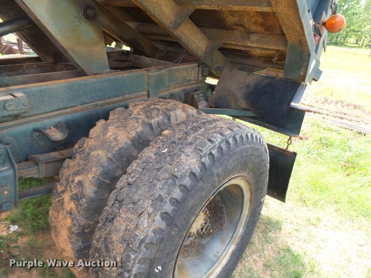 image for item DE9597 1977 GMC 6500 dump truck