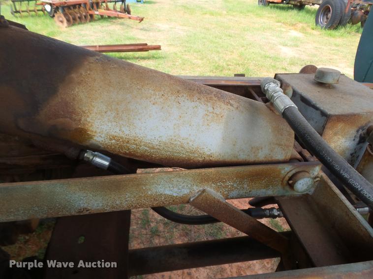 image for item DE9597 1977 GMC 6500 dump truck