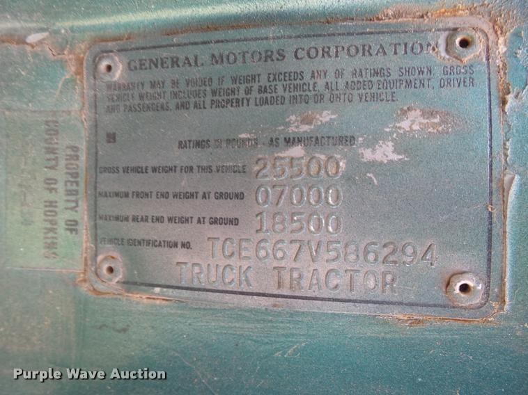 image for item DE9597 1977 GMC 6500 dump truck