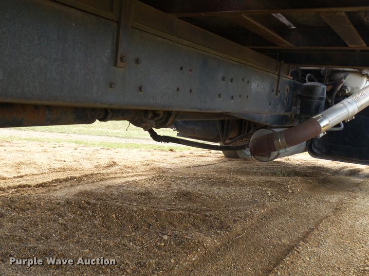 image for item DH9590 1984 Ford LT9000 flatbed truck with crane