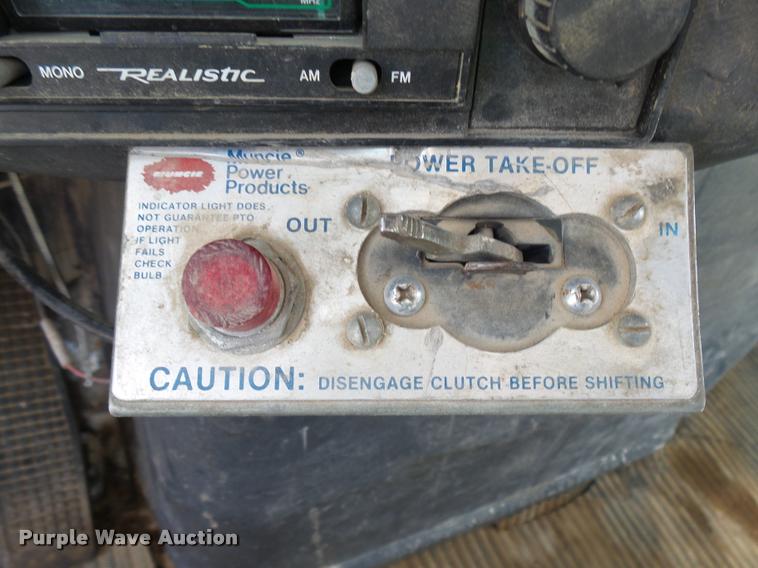 image for item DH9590 1984 Ford LT9000 flatbed truck with crane