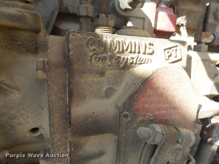 image for item DH9590 1984 Ford LT9000 flatbed truck with crane