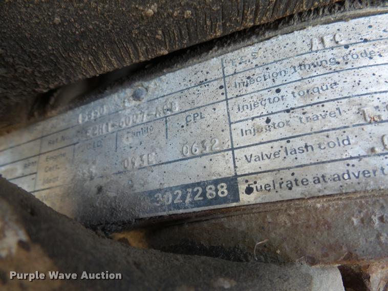 image for item DH9590 1984 Ford LT9000 flatbed truck with crane