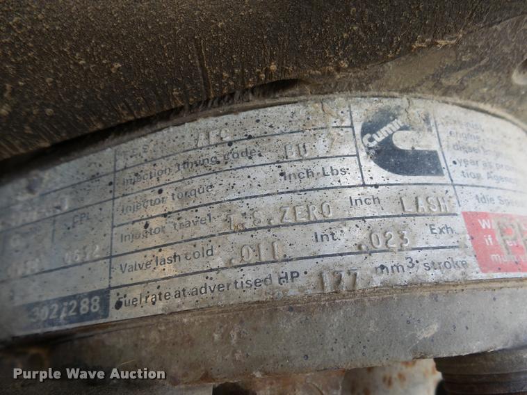 image for item DH9590 1984 Ford LT9000 flatbed truck with crane