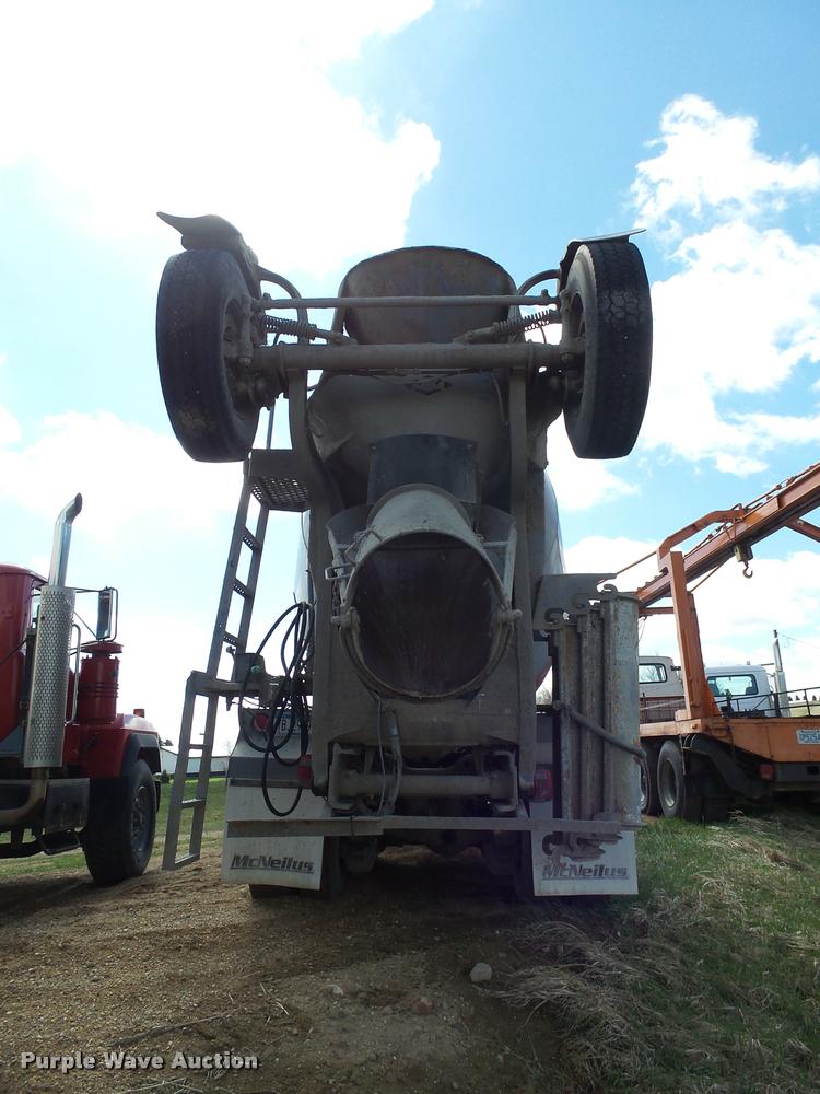 image for item DH9591 1990 Mack RD690S ready mix truck