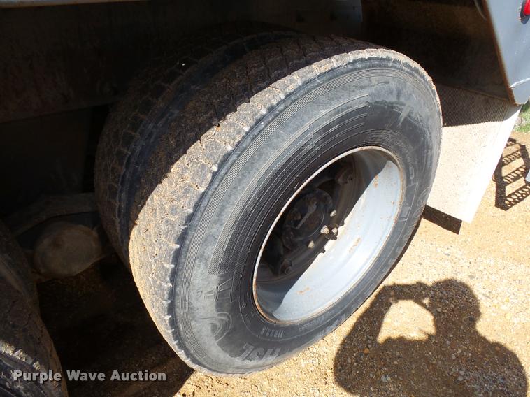 image for item DH9591 1990 Mack RD690S ready mix truck