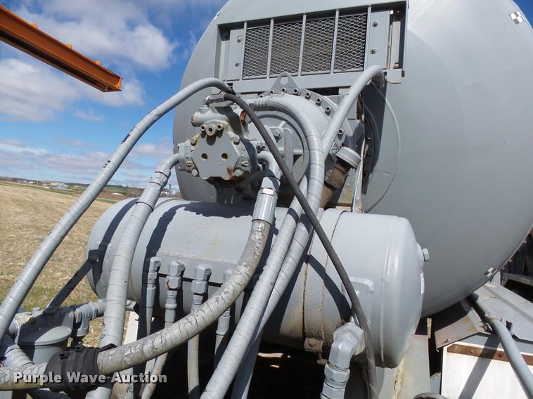 image for item DH9591 1990 Mack RD690S ready mix truck