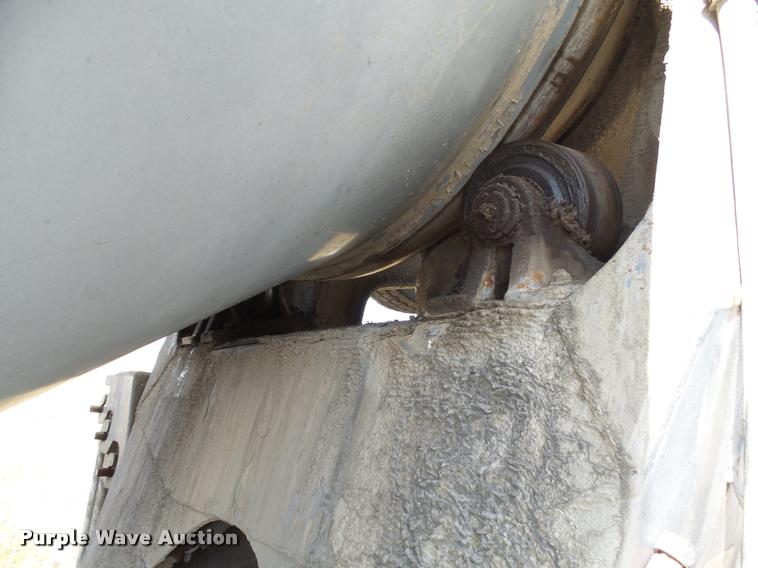 image for item DH9591 1990 Mack RD690S ready mix truck