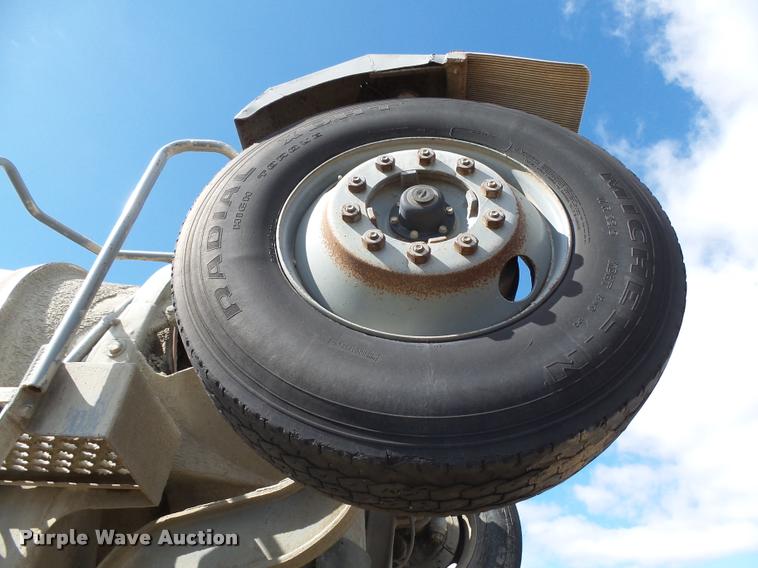 image for item DH9591 1990 Mack RD690S ready mix truck