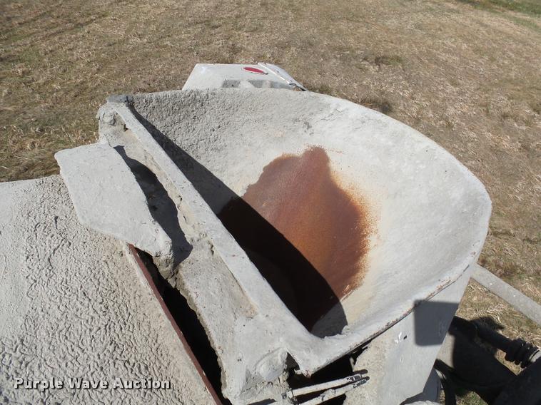 image for item DH9591 1990 Mack RD690S ready mix truck