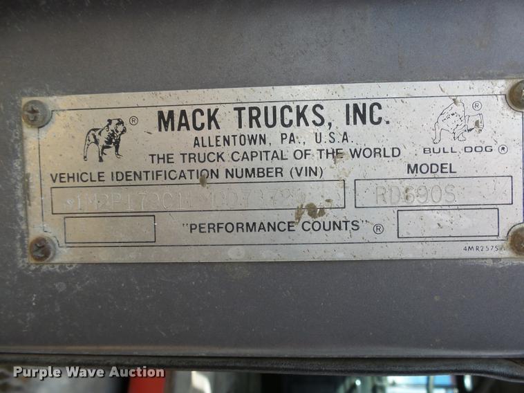 image for item DH9591 1990 Mack RD690S ready mix truck