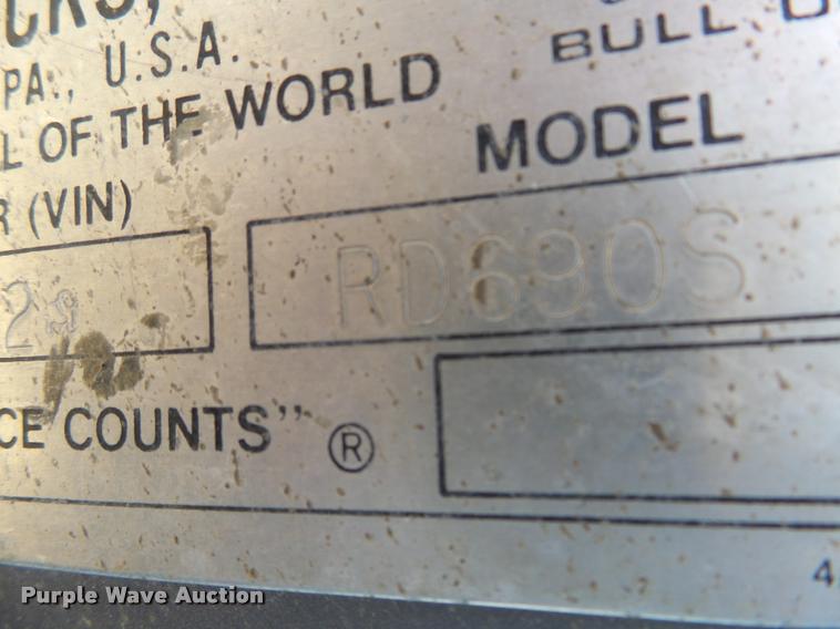 image for item DH9591 1990 Mack RD690S ready mix truck