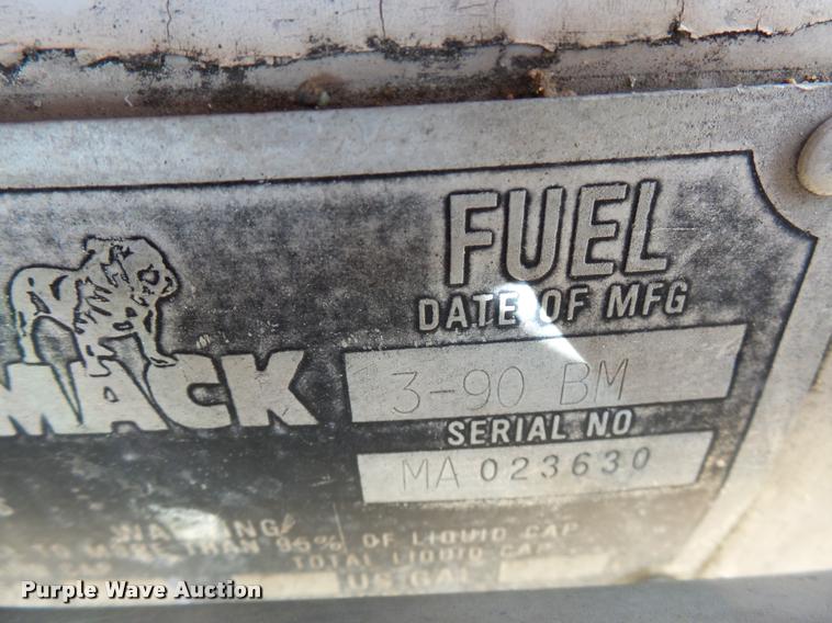 image for item DH9591 1990 Mack RD690S ready mix truck