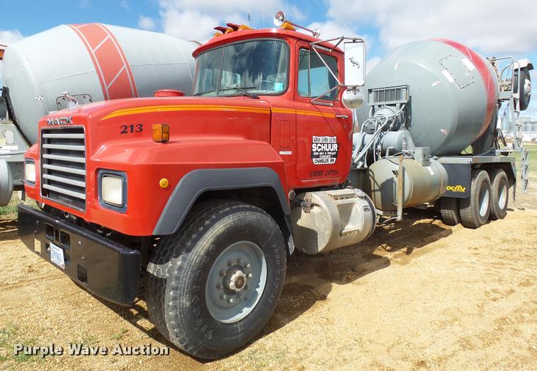 image for item DH9592 1991 Mack RD690S ready mix truck
