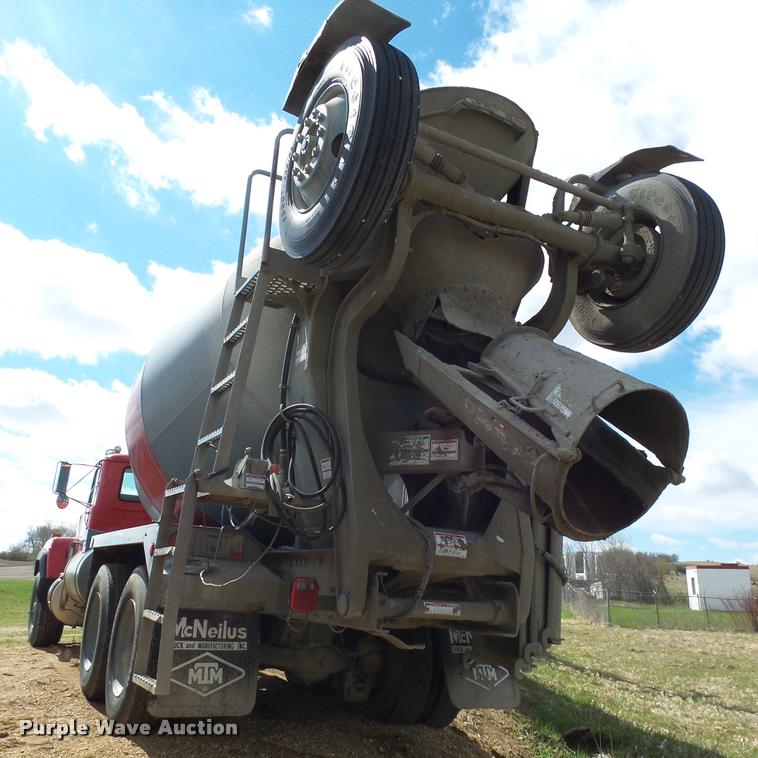 image for item DH9592 1991 Mack RD690S ready mix truck