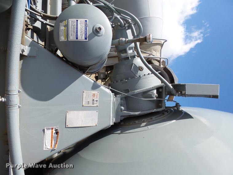 image for item DH9592 1991 Mack RD690S ready mix truck