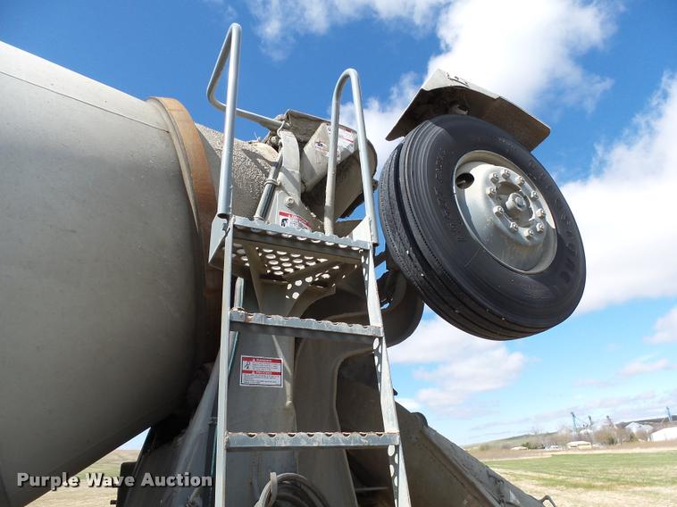 image for item DH9592 1991 Mack RD690S ready mix truck