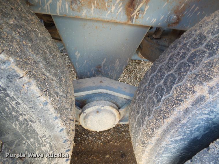 image for item DH9592 1991 Mack RD690S ready mix truck