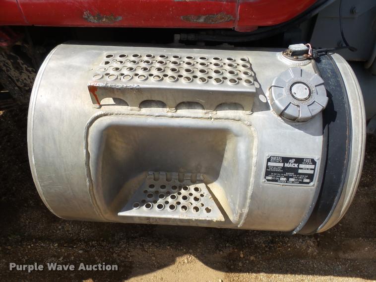 image for item DH9592 1991 Mack RD690S ready mix truck