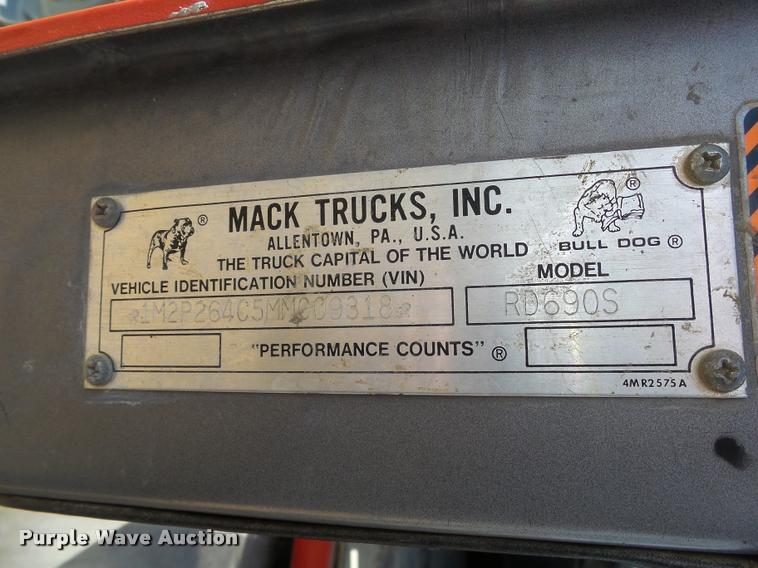 image for item DH9592 1991 Mack RD690S ready mix truck