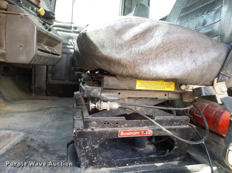 image for item DH9592 1991 Mack RD690S ready mix truck