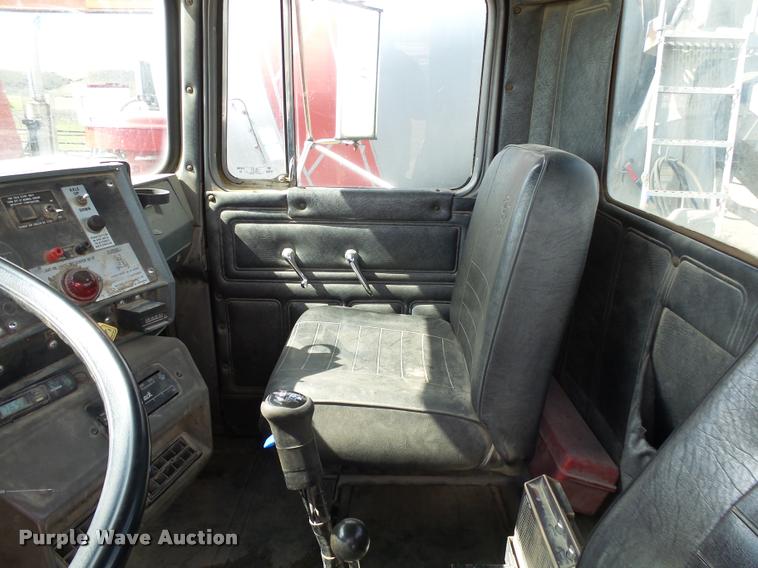 image for item DH9592 1991 Mack RD690S ready mix truck