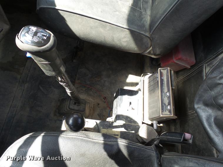 image for item DH9592 1991 Mack RD690S ready mix truck