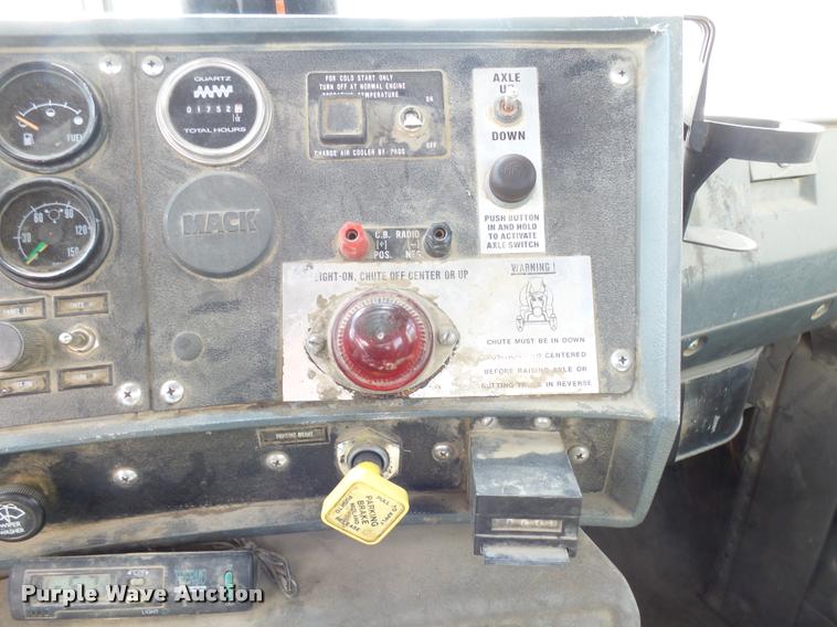 image for item DH9592 1991 Mack RD690S ready mix truck