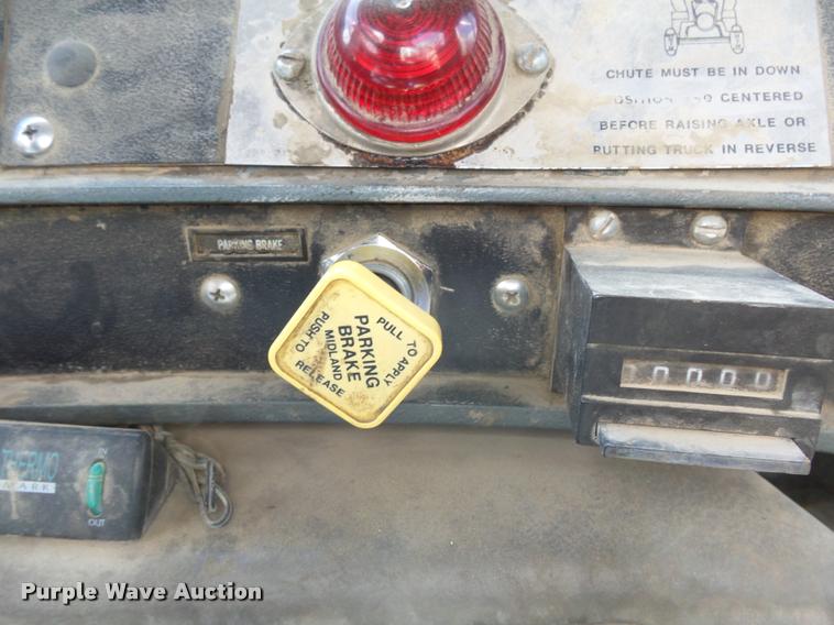 image for item DH9592 1991 Mack RD690S ready mix truck