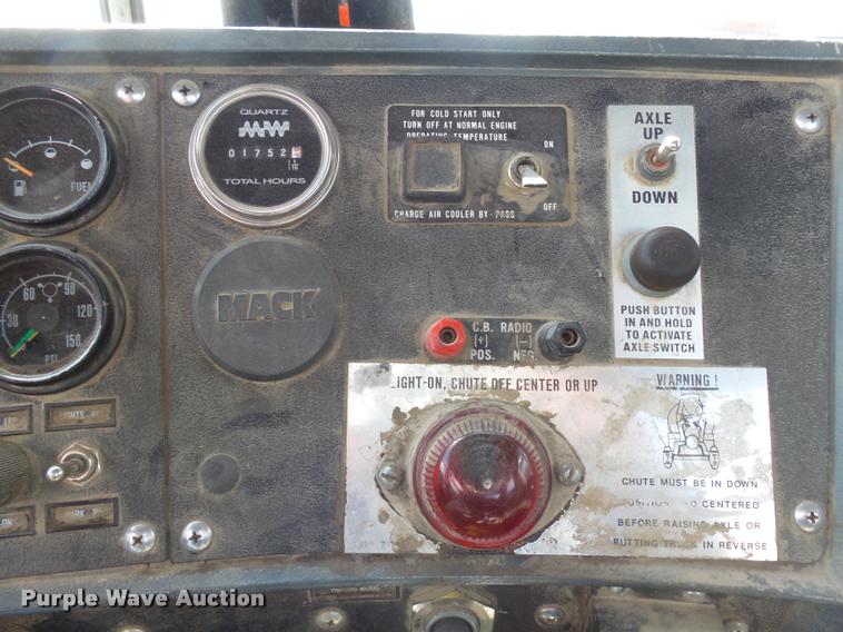 image for item DH9592 1991 Mack RD690S ready mix truck