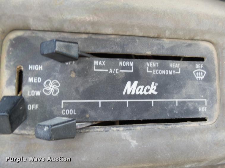 image for item DH9592 1991 Mack RD690S ready mix truck