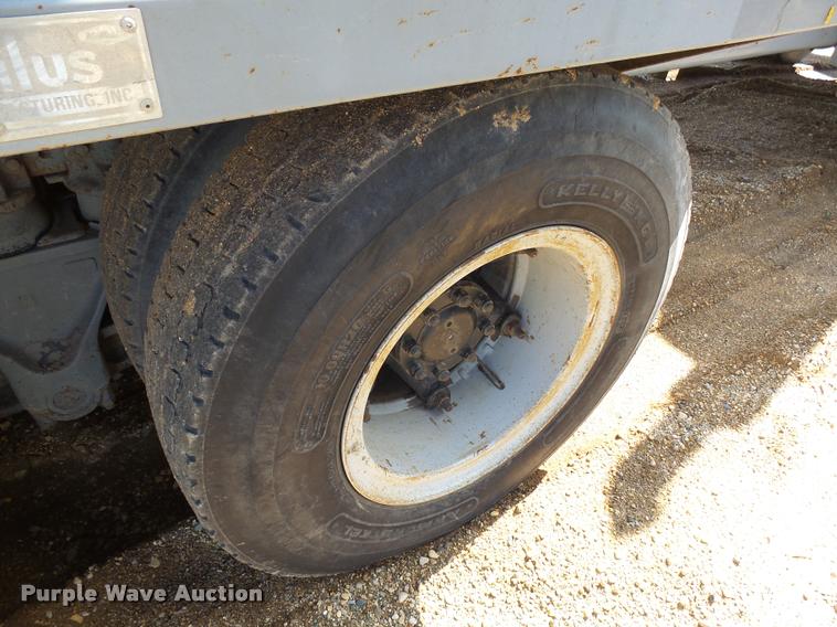 image for item DH9593 1987 International F2574 ready mix truck