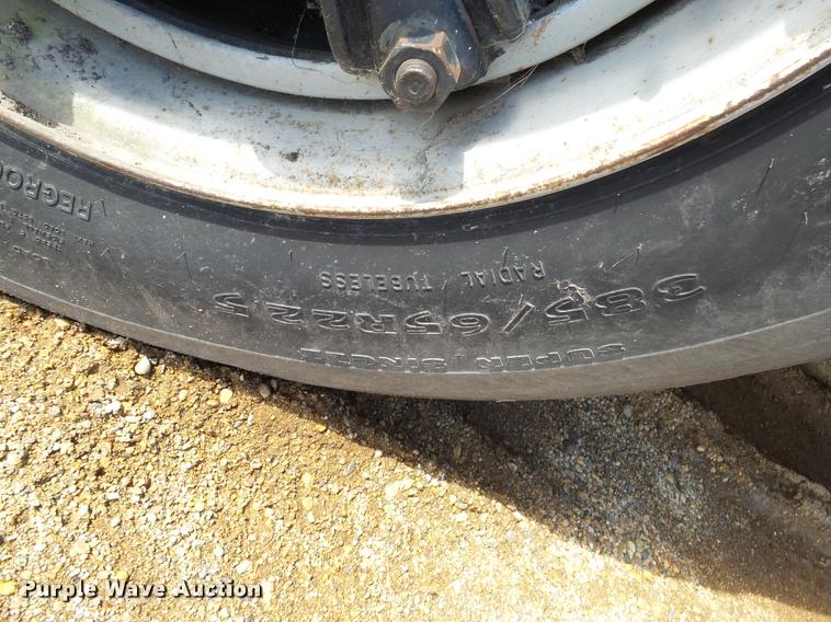 image for item DH9593 1987 International F2574 ready mix truck