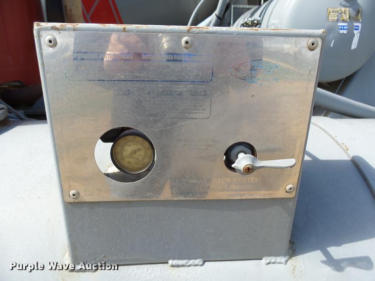 image for item DH9593 1987 International F2574 ready mix truck